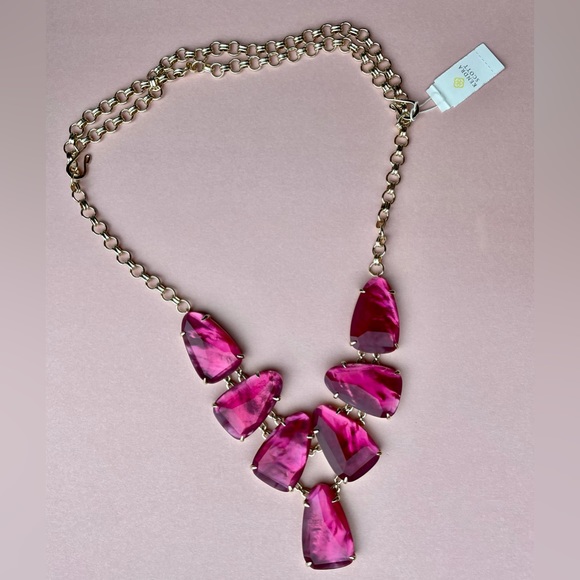 Kendra Scott Harlie Necklace Pink Berry Burgundy Illusion 14k Gold Plated NWT - Picture 14 of 16